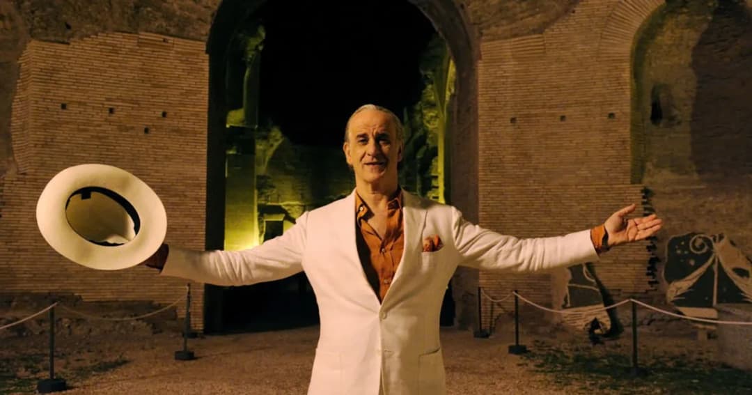 Wielkie piękno recenzja - odkryj ukryte znaczenia i krytykę filmu